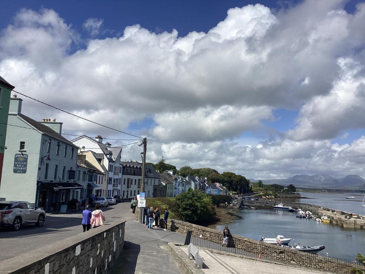 Roundstone Retreats Roundstone Harbour Lights Apartment ภายนอก รูปภาพ