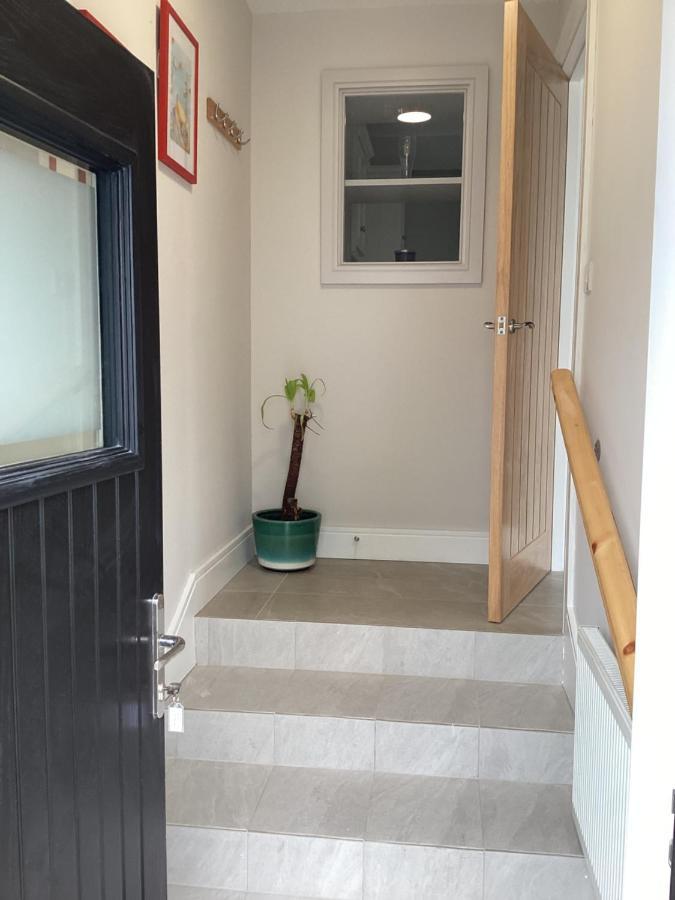 Roundstone Retreats Roundstone Harbour Lights Apartment ภายนอก รูปภาพ